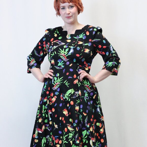 Garden Bird Tea Dress - Picture 4 of 4